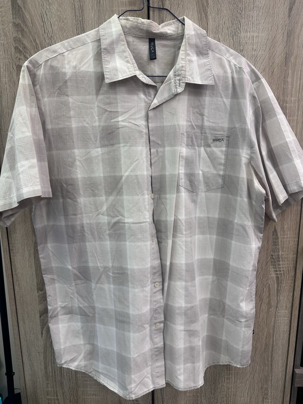 RVCA Men's XXL Plaid Button Up Shirt Gray White Short Sleeve Skate Surf Casual